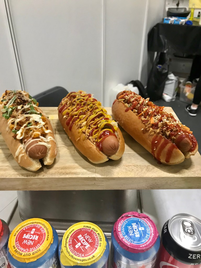 vegan hotdogs - gimme veg